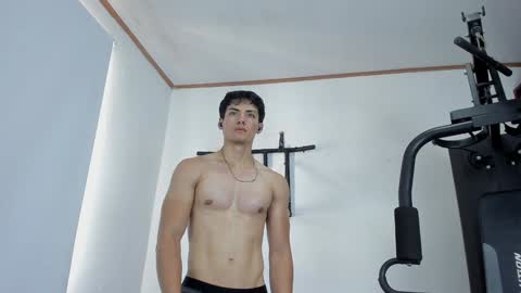 Snapshot of lover_fitnessboy chatting on December 26, 2024, 8:42 pm kevin online show from December 26, 2024, 8:42 pm