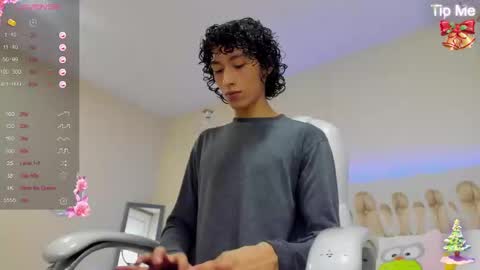 Snapshot of loverboy8_ chatting on December 21, 2024, 4:41 am loverboy8_ online show from December 21, 2024, 4:41 am