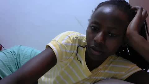 lovergal222 online show from February 3, 2025, 12:57 pm