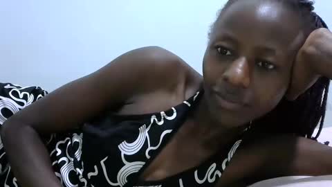 lovergal222 online show from February 11, 2025, 9:25 pm