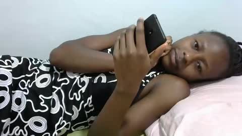 lovergal222 online show from February 23, 2025, 6:07 am