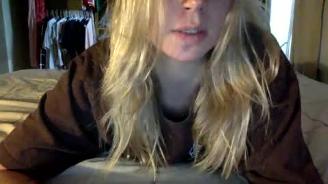 Snapshot of lovergirlsquirts chatting on July 19, 2026, 11:30 pm lovergirlsquirts online show from July 19, 2026, 11:30 pm