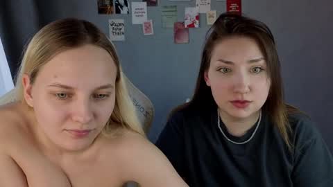 lovers613228 online show from March 30, 2026, 4:02 am