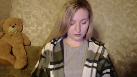 LovesRebecca online show from December 4, 2024, 3:26 am