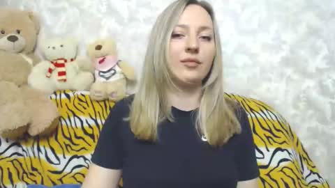 LovesRebecca online show from March 31, 2026, 1:29 am