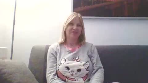 Snapshot of lovestar544963 chatting on December 26, 2024, 9:58 pm Marlyn online show from December 26, 2024, 9:58 pm