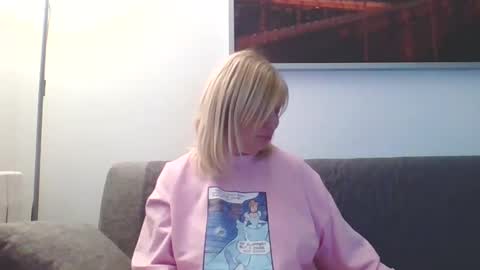 Snapshot of lovestar544963 chatting on January 3, 2025, 4:16 pm Marlyn online show from January 3, 2025, 4:16 pm