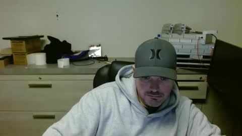 Snapshot of lovetofps chatting on March 6, 2026, 10:28 pm Love2Game online show from March 6, 2026, 10:28 pm