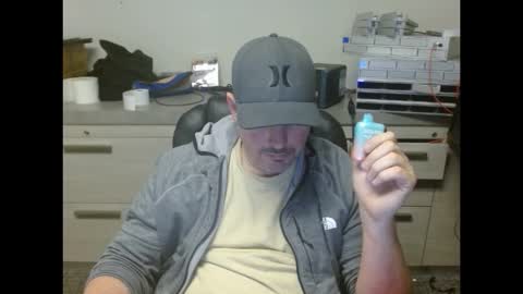 Snapshot of lovetofps chatting on March 15, 2026, 6:36 pm Love2Game online show from March 15, 2026, 6:36 pm