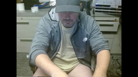 Snapshot of lovetofps chatting on March 18, 2026, 12:47 am Love2Game online show from March 18, 2026, 12:47 am