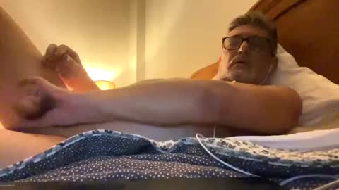 LovetoLick online show from January 5, 2025, 7:17 am