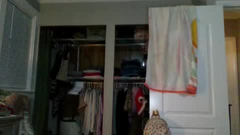 Snapshot of lovetubes101 chatting on November 7, 2025, 5:07 am lovetubes101 online show from November 7, 2025, 5:07 am