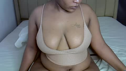 Snapshot of loveydivah chatting on October 1, 2025, 8:09 am loveydivah online show from October 1, 2025, 8:09 am