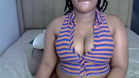 Snapshot of loveydivah chatting on October 8, 2025, 6:49 pm loveydivah online show from October 8, 2025, 6:49 pm