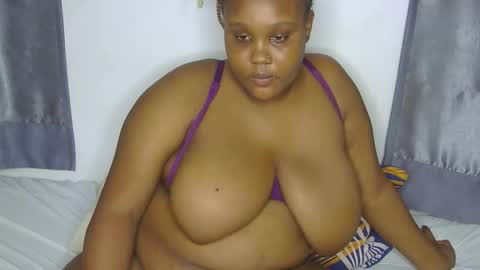 Snapshot of loveytiana chatting on March 7, 2026, 6:38 pm loveytiana online show from March 7, 2026, 6:38 pm