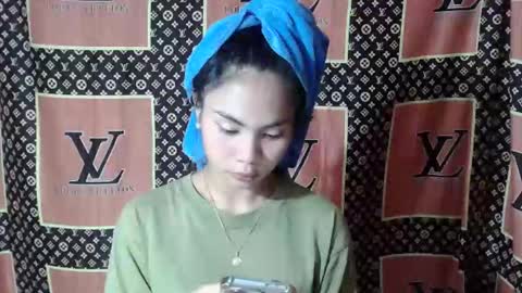 loving_rhean online show from January 14, 2026, 11:38 am