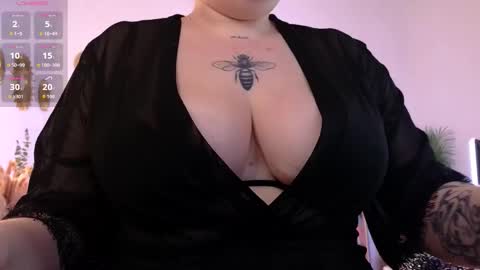 Call me Aphrodite online show from February 19, 2026, 7:26 am