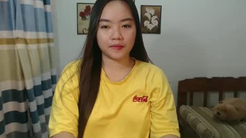 lovvvable_yoj online show from December 22, 2024, 2:28 am
