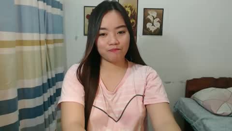 lovvvable_yoj online show from January 5, 2025, 1:04 pm