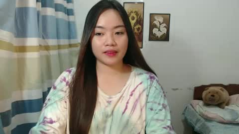 lovvvable_yoj online show from January 7, 2025, 2:41 pm