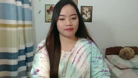 lovvvable_yoj online show from January 29, 2025, 9:33 am