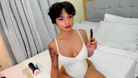 Candice online show from October 22, 2025, 12:38 pm