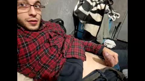 Lshot D online show from October 19, 2025, 3:51 am