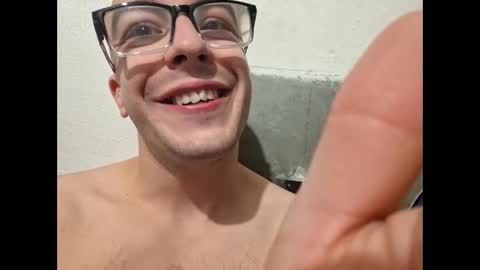 Snapshot of lshot_d chatting on January 17, 2026, 9:36 am Lshot D online show from January 17, 2026, 9:36 am