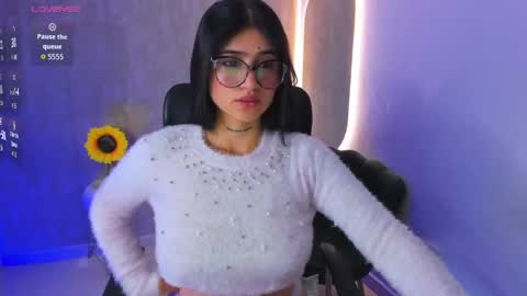 Luana online show from October 3, 2025, 12:02 pm