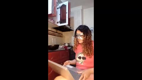 Snapshot of luanapowerful chatting on December 16, 2025, 12:48 am luanapowerful online show from December 16, 2025, 12:48 am