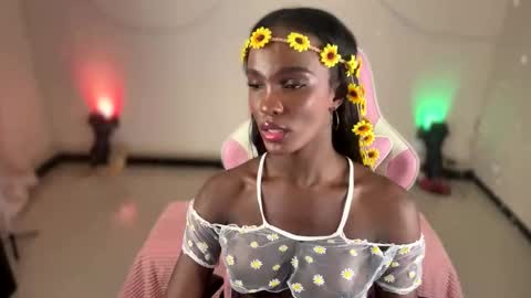 Snapshot of luanarisque chatting on November 7, 2025, 6:24 am IG luana orq online show from November 7, 2025, 6:24 am