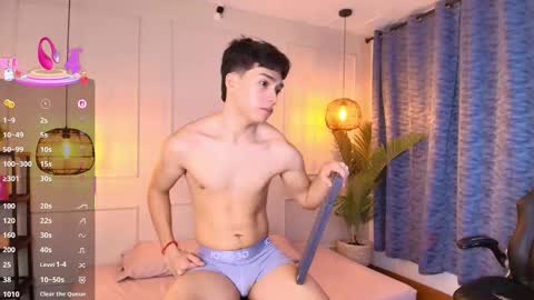 lUAN online show from February 13, 2026, 12:23 pm