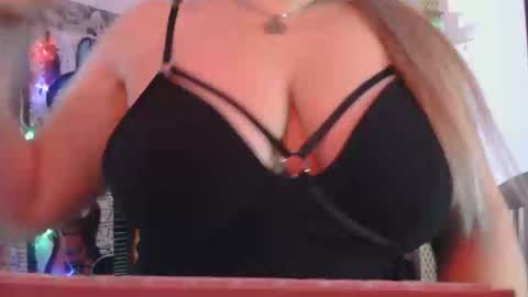 Snapshot of luanna837 chatting on May 24, 2026, 4:12 pm luanna837 online show from May 24, 2026, 4:12 pm