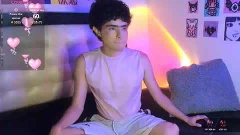 Snapshot of luanrush_ chatting on February 5, 2026, 7:29 pm LuanRush online show from February 5, 2026, 7:29 pm