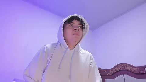 Snapshot of lucaas_king chatting on January 26, 2025, 1:58 pm Lukas online show from January 26, 2025, 1:58 pm