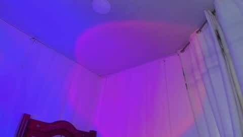 Snapshot of lucaas_king chatting on October 10, 2025, 8:57 am Lukas online show from October 10, 2025, 8:57 am