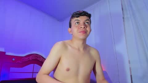 Snapshot of lucaas_king chatting on November 8, 2025, 9:42 am Lukas online show from November 8, 2025, 9:42 am