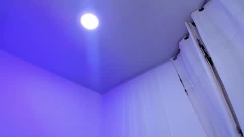 Snapshot of lucaas_king chatting on December 14, 2025, 10:25 pm Lukas online show from December 14, 2025, 10:25 pm