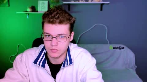 Snapshot of lucas_long_ chatting on October 21, 2025, 8:48 am lucas_long_ online show from October 21, 2025, 8:48 am