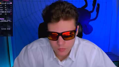 Snapshot of lucas_long_ chatting on October 28, 2025, 9:46 am lucas_long_ online show from October 28, 2025, 9:46 am