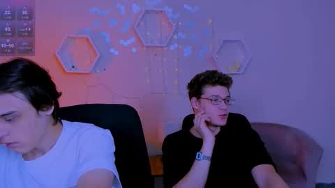 Snapshot of lucas_long_ chatting on November 8, 2025, 9:42 am lucas_long_ online show from November 8, 2025, 9:42 am