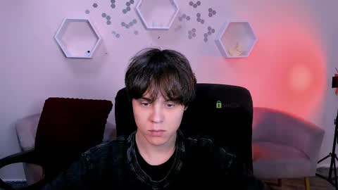 Snapshot of lucas_long_ chatting on December 5, 2025, 9:51 am lucas_long_ online show from December 5, 2025, 9:51 am