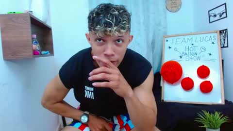 Lucas Luxx online show from December 5, 2025, 11:52 am