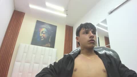  LUCAS RIVAS  online show from January 8, 2026, 10:23 pm