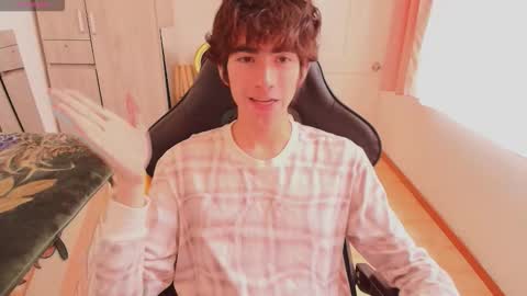 Snapshot of lucas_xo chatting on September 11, 2025, 3:23 pm lucas_xo online show from September 11, 2025, 3:23 pm