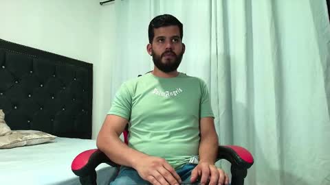 Lucas  Beaumont online show from January 17, 2026, 11:41 pm