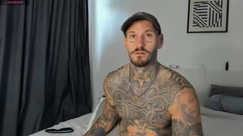 Snapshot of lucasexclusive chatting on January 19, 2026, 5:22 am lucasexclusive online show from January 19, 2026, 5:22 am