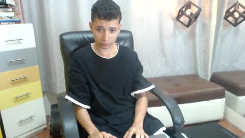 LucassSmith11 online show from May 22, 2026, 2:40 am
