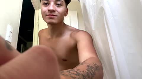 Snapshot of luchosaando chatting on February 24, 2025, 3:31 pm Felipe online show from February 24, 2025, 3:31 pm