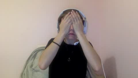 Snapshot of luci_layne chatting on July 30, 2026, 4:11 am Luci Layne online show from July 30, 2026, 4:11 am